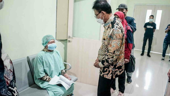 Pendaftar Operasi Katarak Membludak, Bupati Ciamis Minta Semua Dilayani