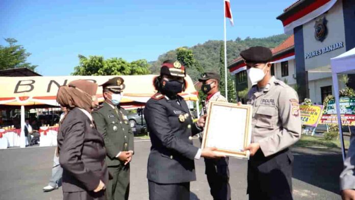 Polisi Inspiratif