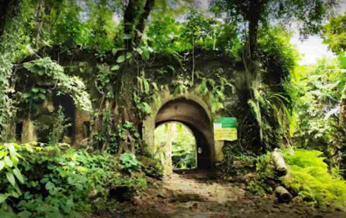 Benteng Karang Bolong Nusakambangan Cilacap Jawa Tengah