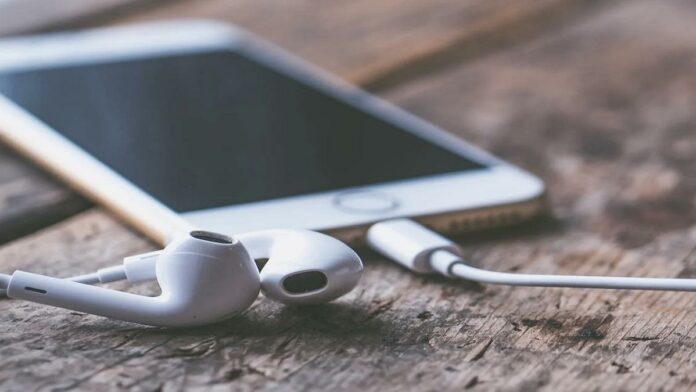 Cara Mendengarkan Radio di iPhone