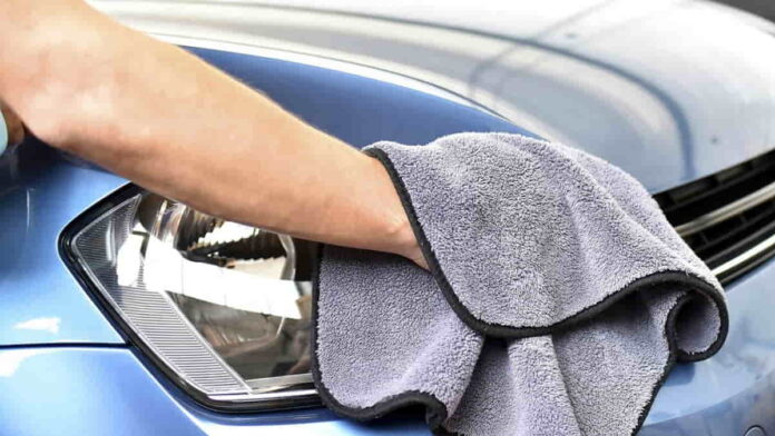 Cara Mengatasi Lampu Mobil Kusam dengan Bahan Alami Ini