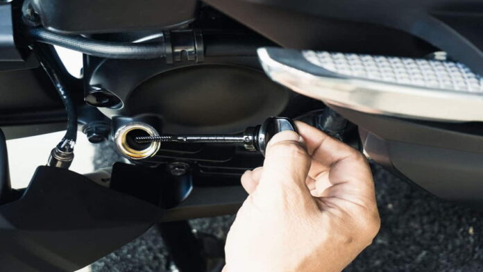 Cara Mengetahui Oli Gardan Motor Habis dengan Mengenali Cirinya