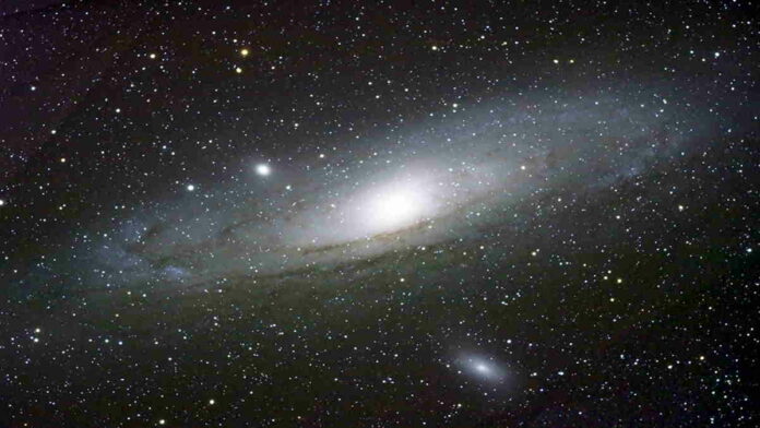 Fakta Galaksi Andromeda, Tetangga Bima Sakti yang Terang!
