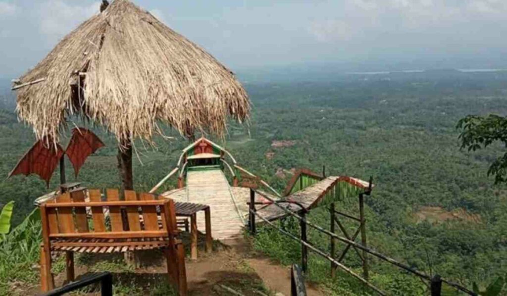 Objek Wisata Gunung Lanang Banjarnegara Jawa Tengah