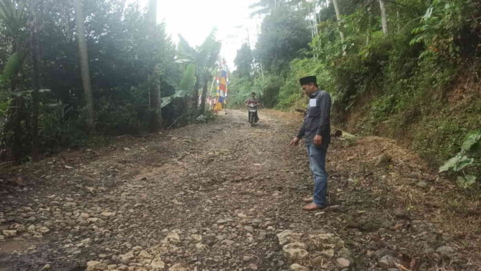 Jalan rusak Kalijaya