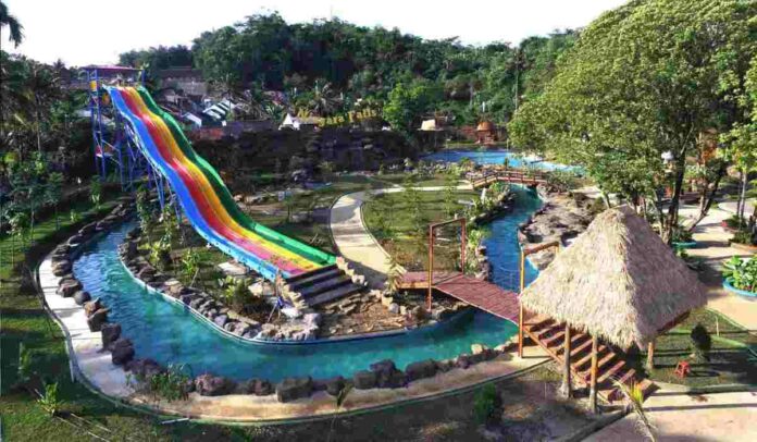 Objek Wisata SantaSea Waterpark Sukabumi Jawa Barat