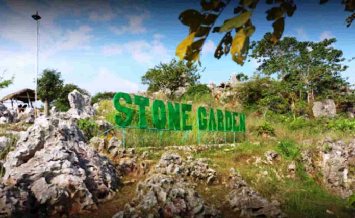 Objek Wisata Stone Garden Citatah Bandung Barat Jawa Barat