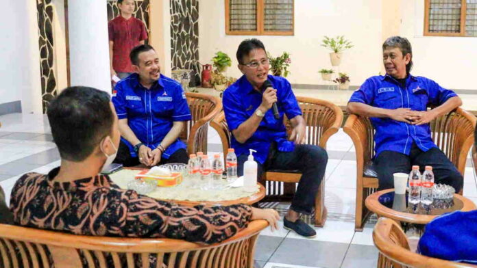 Terima Kunjungan Partai Demokrat, Bupati Ciamis Pakai Seragam Biru Tua