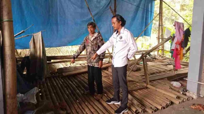 Motor pensiunan pns