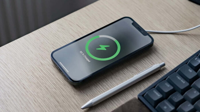 iPhone Bunyi Saat di Charge Ketahui Penyebab dan Cara Mengatasi!