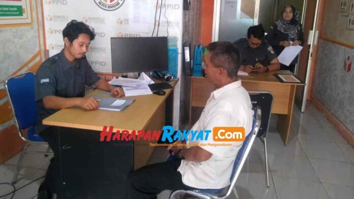 Kursi Pengawas Pemilu