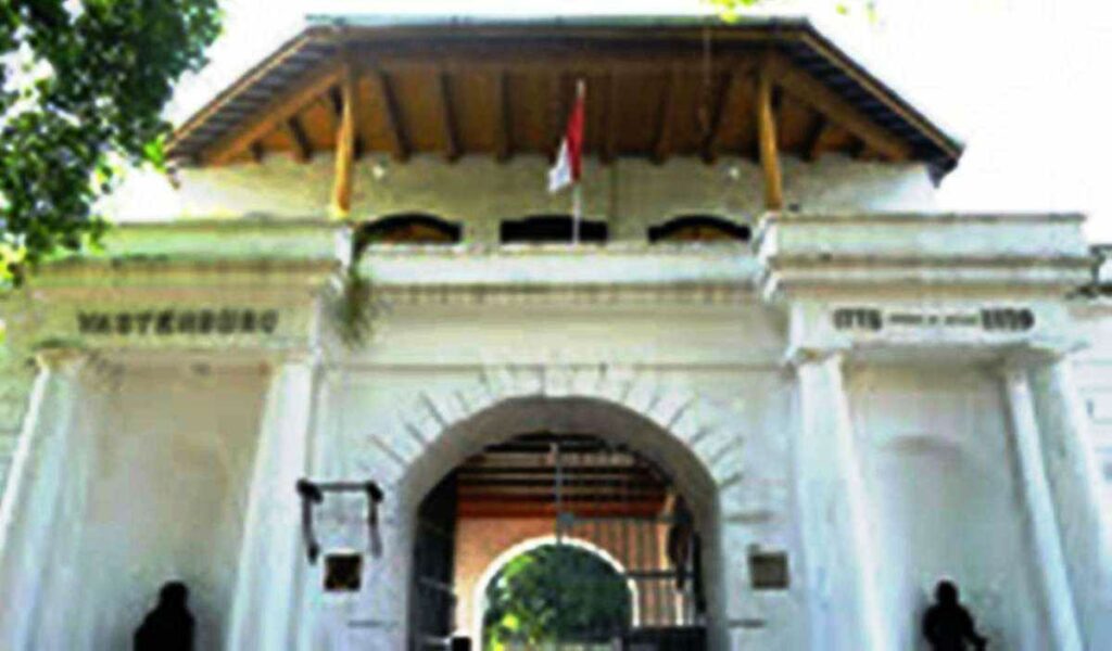 Objek Wisata Benteng Vastenburg Surakarta Jawa Tengah