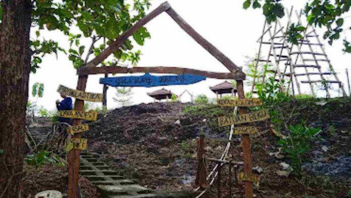 Objek Wisata Gunung Ireng Patuk Gunungkidul Yogyakarta