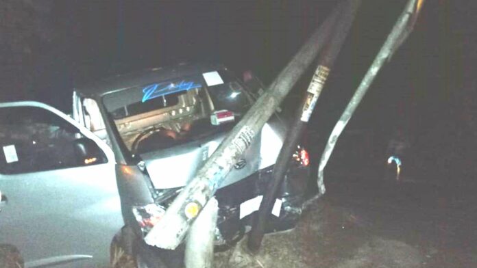 Mobil Pikap Tabrak Tiang Telepon di Pamarican Ciamis, Sopir Selamat