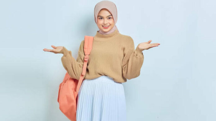 Paduan Warna Baju Coklat dengan Jilbab, Perhatikan Hal Ini!