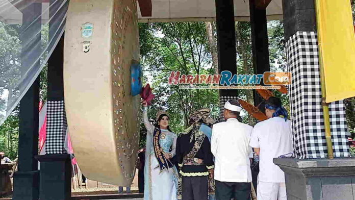 Paramitha Rusady Meriahkan Milangkala Gong Perdamaian Dunia di Karangkamulyan Ciamis