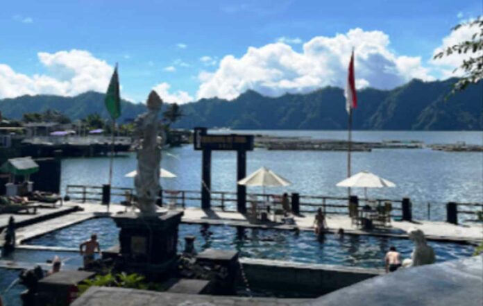 Objek Wisata Pemandian Air Panas Toya Bungkah Bangli Bali 