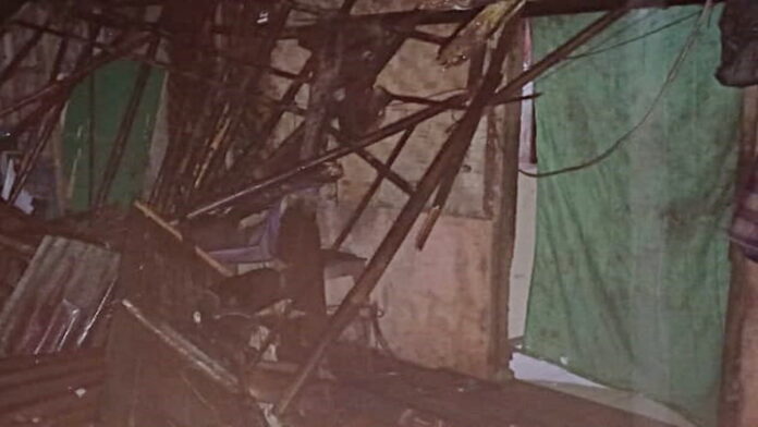 Rumah Warga Pamarican Ciamis Ambruk