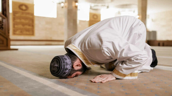 Sholat yang Sia-Sia, Berikut Ini Adalah Beberapa Golongannya