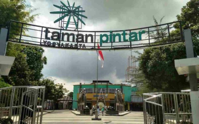Objek Wisata Taman Pintar Yogyakarta