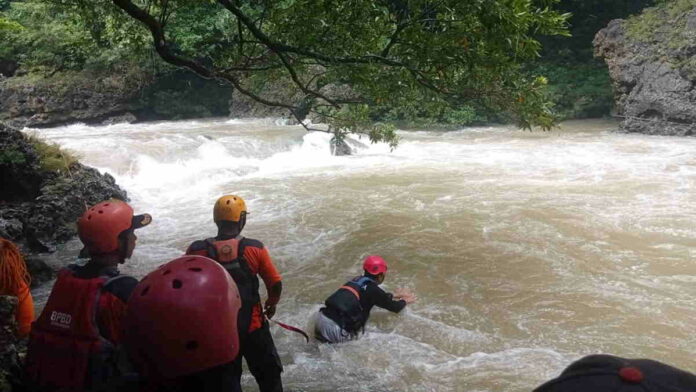 Tenggelam, Pemandu Body Rafting di Pangandaran Belum Ditemukan