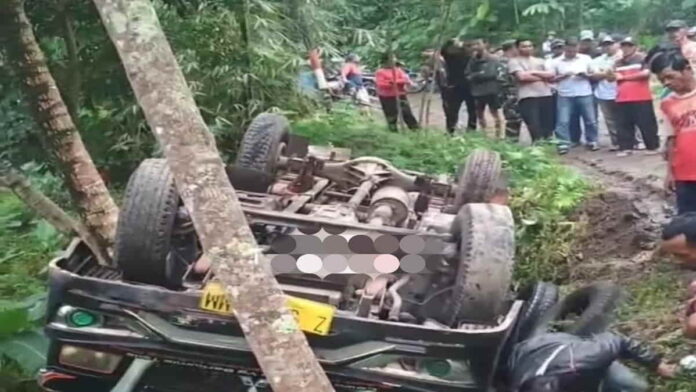 Truk nyaris terjun ke jurang di Tasikmalaya
