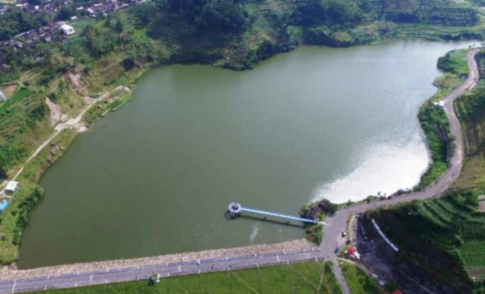 Objek Wisata Waduk Gonggang Magetan Jawa Timur