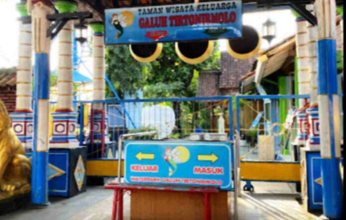 Waterpark Galuh Tirtonirmolo Prambanan Klaten Jawa Tengah