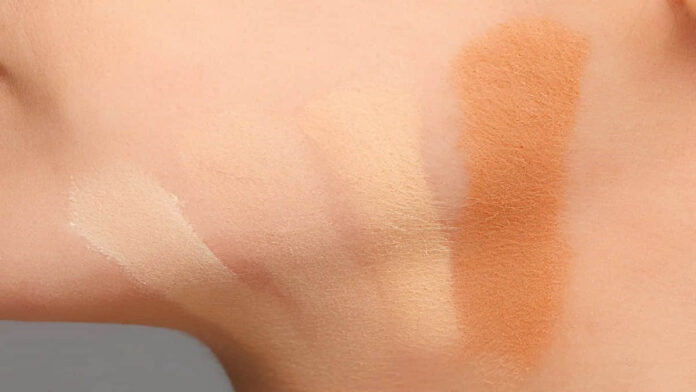 Cara Memilih Warna Foundation yang Tepat Agar Penampilan Oke!