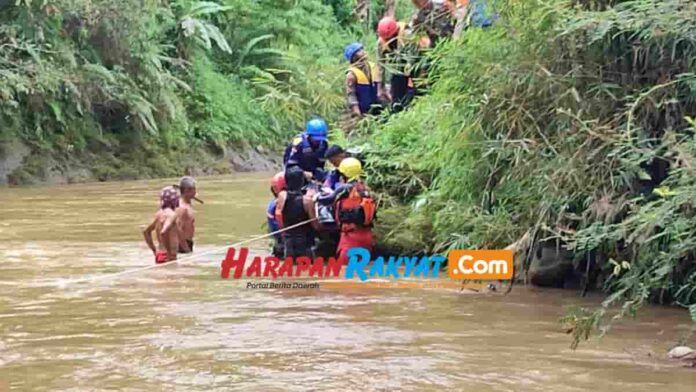 Hanyut Terseret Arus