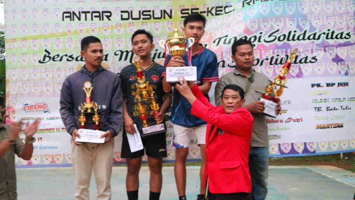 Hadiri Final Turnamen Voli di Rajadesa Ciamis, Ini Pesan Nanang Permana