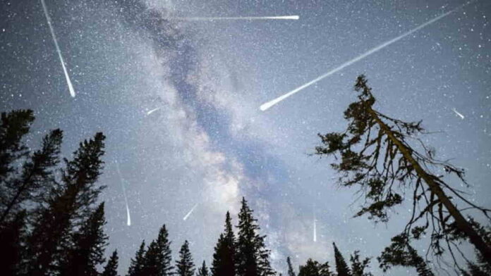 Hujan Meteor Epsilon Gemini di Langit Oktober, Catat Tanggalnya!