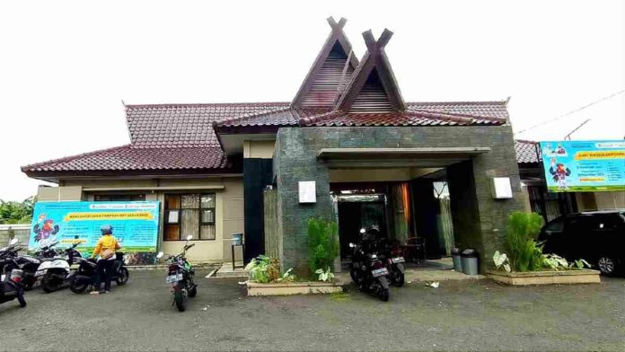 Paket wisata