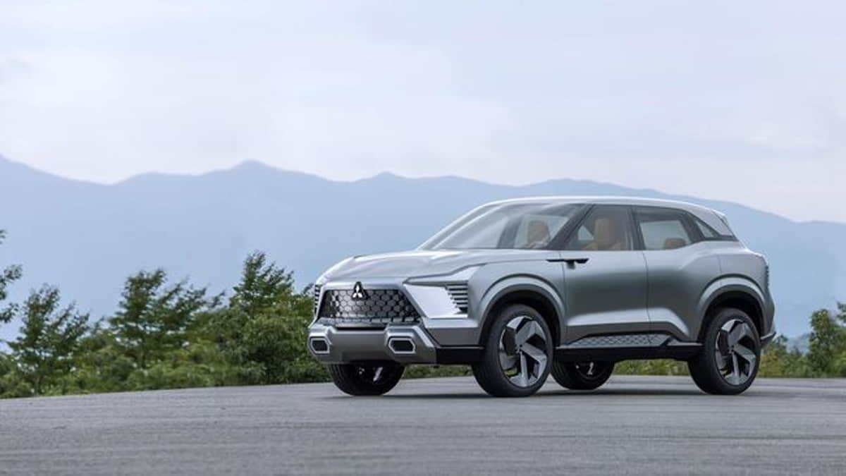 2022 Mitsubishi XFC Concept