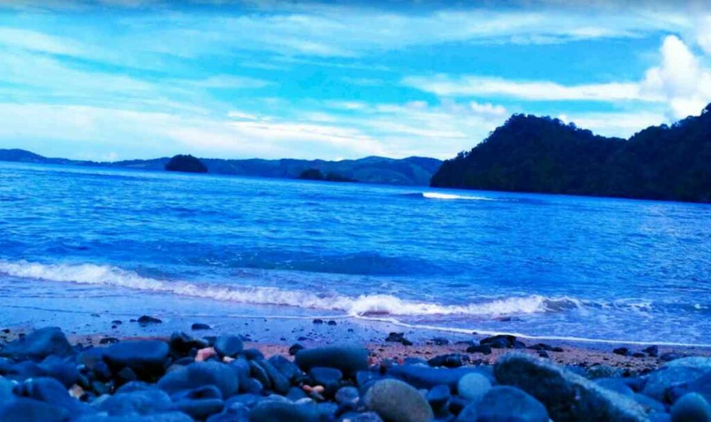 Objek Wisata Pantai Tablanusu Jayapura Papua