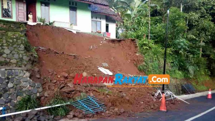Tembok penahan tebing