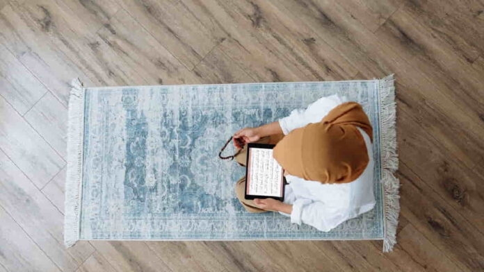 Tata Cara Sholat Syuruq, Waktu Mengerjakan, dan Keutamaannya