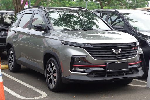 Wuling Almaz