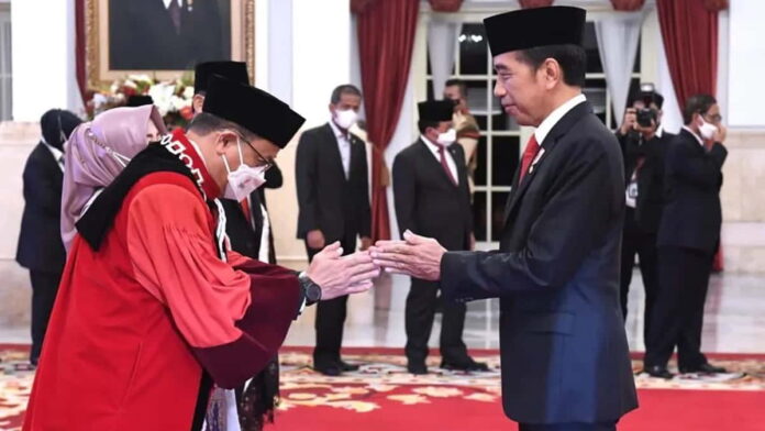 Guntur Hamzah Hakim MK