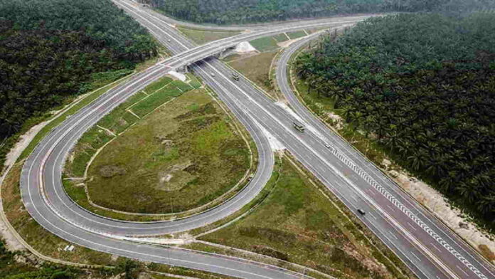 Keuntungan Investasi Jalan Tol Masih Cukup Tinggi di Indonesia