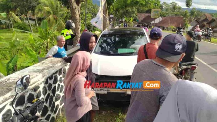 Honda HRV Putih