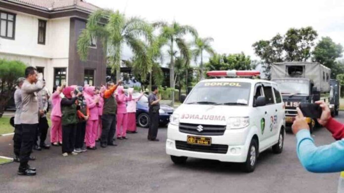 Bantuan Logistik