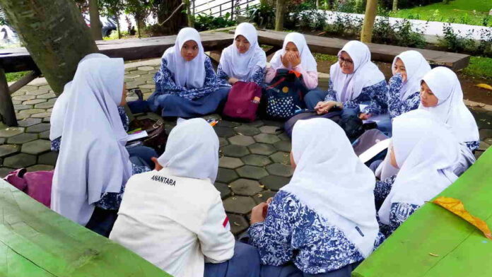 SMAN 1 Lembang Implementasikan Inovasi Pembelajaran Tematik Terintegratif dan Kolaboratif