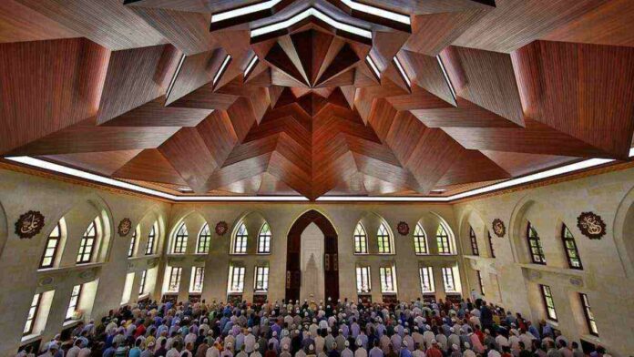 Sholat Qobliyah Jumat, Tata Cara Pelaksanaan dan Hukumnya