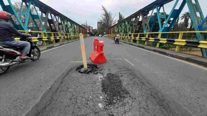 Jembatan Parungsari Diperbaiki