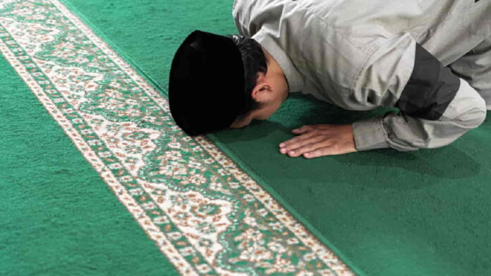 Cara Sujud Tilawah di Luar Sholat, Anjuran Rasulullah SAW