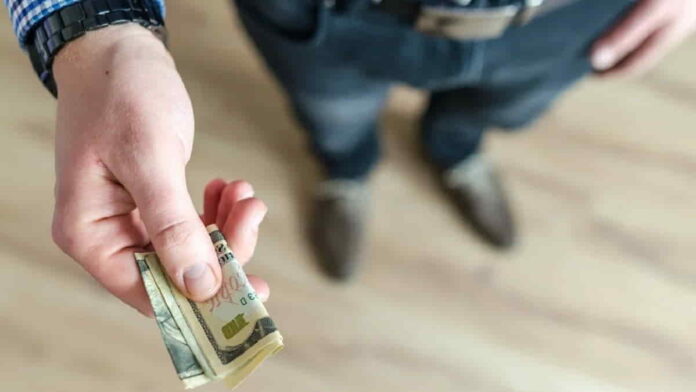 Doa Setelah Sedekah, Raih Rezeki dan Pahala Berlipat Ganda