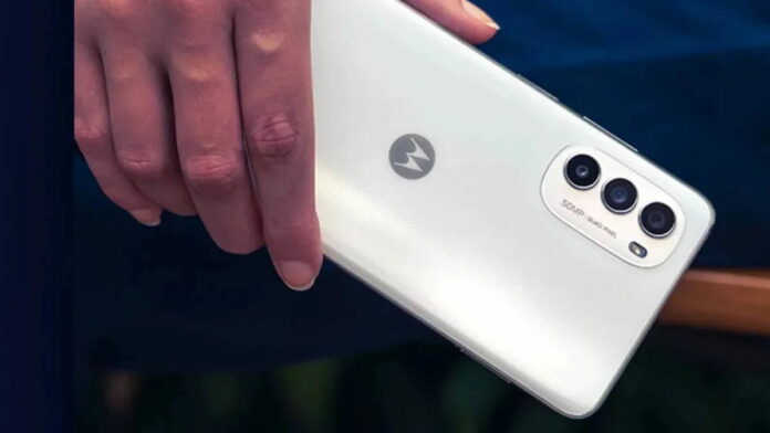 HP Moto G83, Mid-Range dengan Triple Camera Internal 128GB!