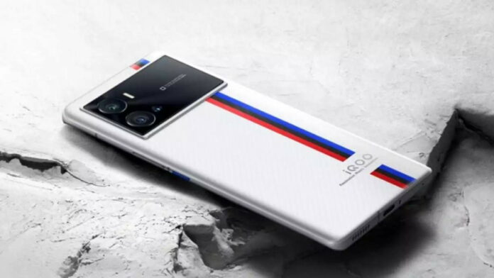 HP Vivo iQOO 11 Melenggang di Indonesia, Bawa Spek Premium!