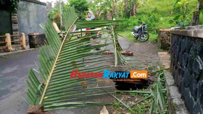 Jembatan Amblas di Langkaplancar